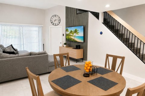Купить таунхаус в Корал-Спрингс, Флорида 3 комнаты, 177.44м2, № 2187523 - фото 8