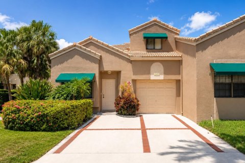 Townhouse in Coral Springs, Florida 3 bedrooms, 177.44 sq.m. № 2187523