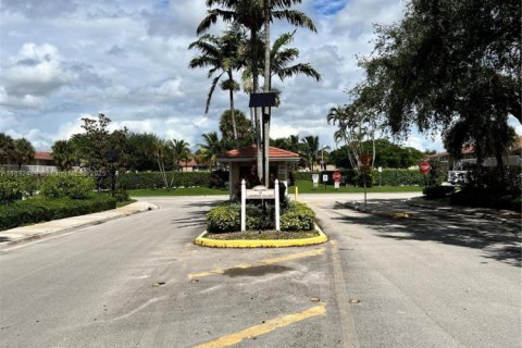 Condo in Coral Springs, Florida, 2 bedrooms  № 2012583