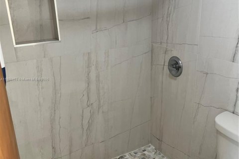 Condo in Coral Springs, Florida, 2 bedrooms  № 2012583 - photo 8