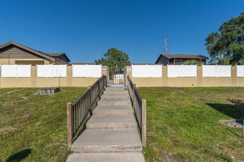 Купить кондоминиум в Тарпон-Спрингс, Флорида 4 комнаты, 85.47м2, № 1673373 - фото 20