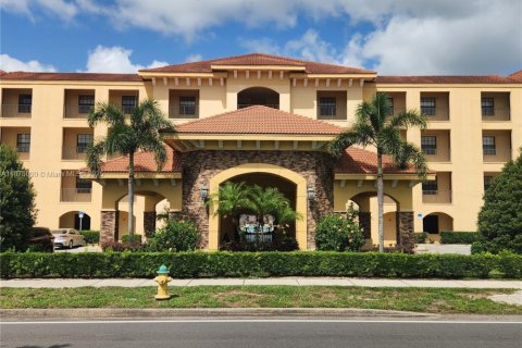 Кондоминиум с 3 спальнями в Себринг, Флорида № 2021156