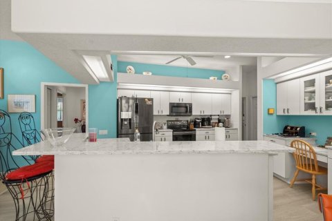 Casa en venta en Brooksville, Florida, 4 dormitorios, 260.5 m2 № 1856044 - foto 17