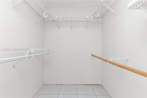 Casa en venta en Plantation, Florida, 3 dormitorios, 142.7 m2 № 1739908 - foto 23