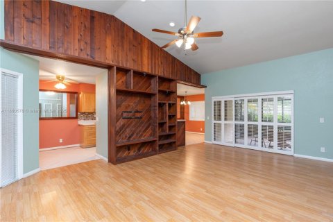 Casa en venta en Plantation, Florida, 3 dormitorios, 142.7 m2 № 1739908 - foto 5