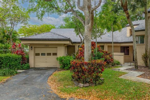 Casa en venta en Plantation, Florida, 3 dormitorios, 142.7 m2 № 1739908 - foto 1