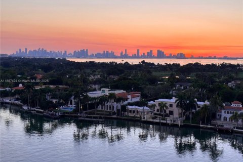 Condominio en venta en Miami Beach, Florida, 2 dormitorios, 122.63 m2 № 1942009 - foto 30