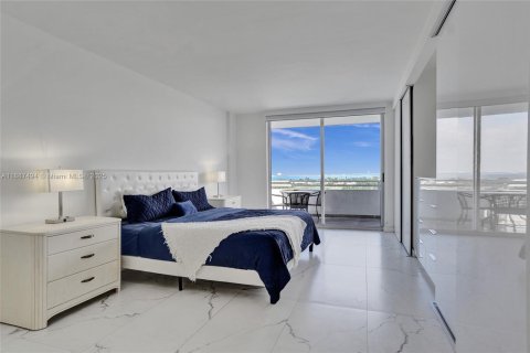 Condominio en venta en Miami Beach, Florida, 2 dormitorios, 122.63 m2 № 1942009 - foto 17