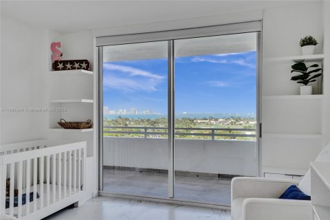 Condominio en venta en Miami Beach, Florida, 2 dormitorios, 122.63 m2 № 1942009 - foto 15