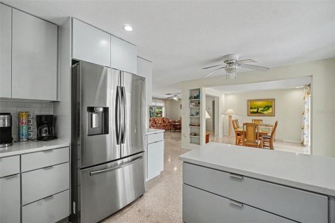 Villa ou maison à vendre à Nokomis, Floride: 2 chambres, 128.11 m2 № 2296322 - photo 3