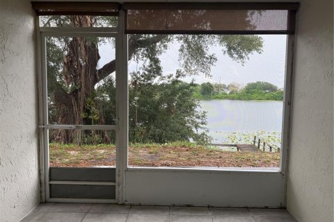Condo in Winter Haven, Florida, 2 bedrooms № 2122526 - photo 21