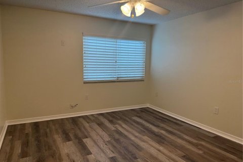 Condo in Winter Haven, Florida, 2 bedrooms № 2122526 - photo 14
