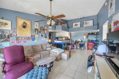 Купить кондоминиум в Корал-Спрингс, Флорида 2 спальни, 91.6м2, № 2005170 - фото 15