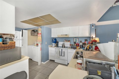 Купить кондоминиум в Корал-Спрингс, Флорида 2 спальни, 91.6м2, № 2005170 - фото 6