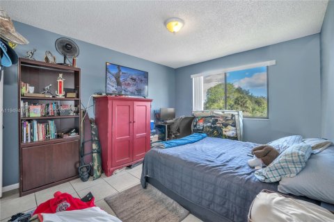 Купить кондоминиум в Корал-Спрингс, Флорида 2 спальни, 91.6м2, № 2005170 - фото 9