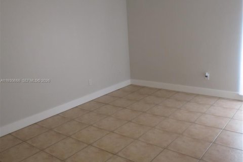 Touwnhouse à louer à Miami Lakes, Floride: 2 chambres, 98.01 m2 № 2002837 - photo 23