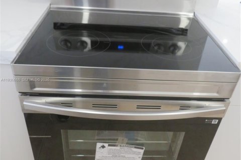 Touwnhouse à louer à Miami Lakes, Floride: 2 chambres, 98.01 m2 № 2002837 - photo 12