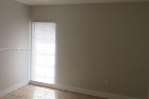 Touwnhouse à louer à Miami Lakes, Floride: 2 chambres, 98.01 m2 № 2002837 - photo 20