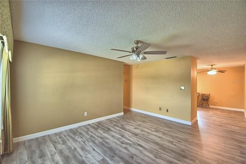 Casa en venta en Lakeland, Florida, 3 dormitorios, 136.38 m2 № 2386582 - foto 8