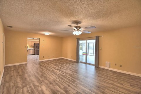 Casa en venta en Lakeland, Florida, 3 dormitorios, 136.38 m2 № 2386582 - foto 11