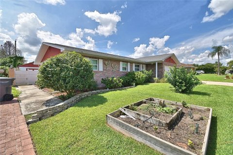 Casa en venta en Lakeland, Florida, 3 dormitorios, 136.38 m2 № 2386582 - foto 2