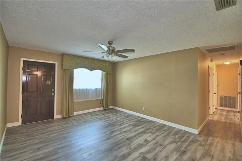 Casa en venta en Lakeland, Florida, 3 dormitorios, 136.38 m2 № 2386582 - foto 6