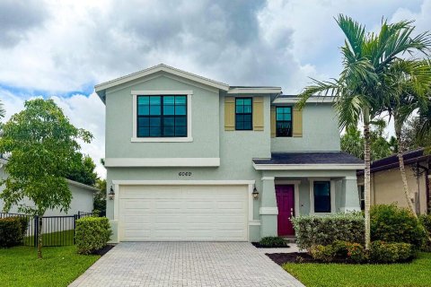 House in Haverhill, Florida 5 bedrooms, 244.7 sq.m. № 2399993