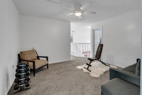 Casa en venta en Kissimmee, Florida, 6 dormitorios, 246.93 m2 № 2092569 - foto 24