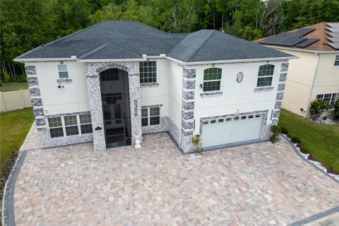 Casa en venta en Kissimmee, Florida, 6 dormitorios, 246.93 m2 № 2092569 - foto 3