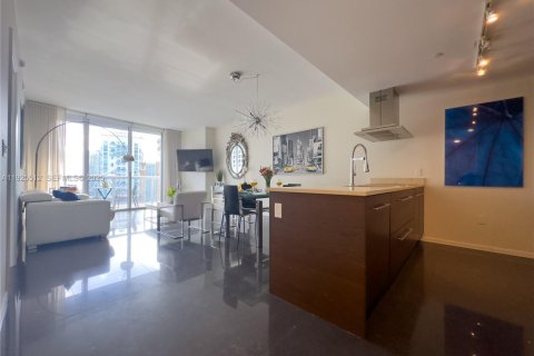 Condominio en venta en Miami, Florida, 1 dormitorio, 78.22 m2 № 1984616 - foto 4