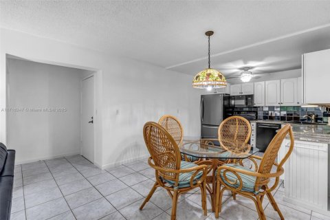 Condo in Islamorada, Village of Islands, Florida, 2 bedrooms  № 1470180 - photo 11