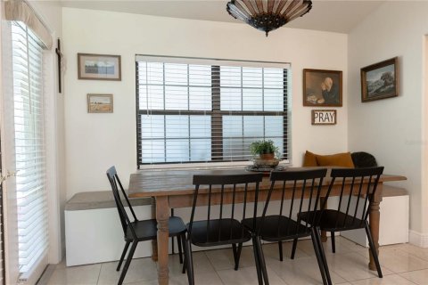 Casa en alquiler en Ocala, Florida, 4 dormitorios, 245.35 m2 № 1840240 - foto 5