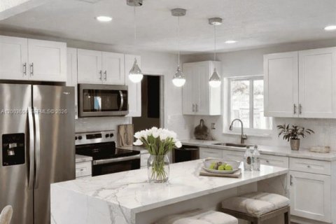 Villa ou maison à vendre à Miami Gardens, Floride: 4 chambres, 132.85 m2 № 2069167 - photo 3