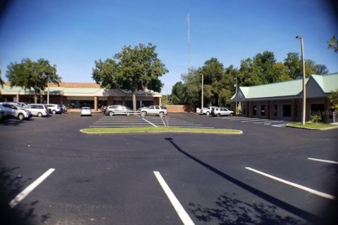 Propiedad comercial en alquiler en Ocala, Florida № 914608 - foto 8