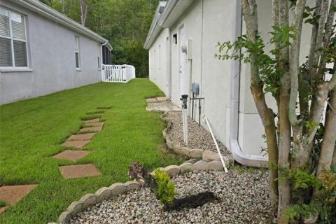 House in Tampa, Florida 3 bedrooms, 194.91 sq.m. № 2234663 - photo 3