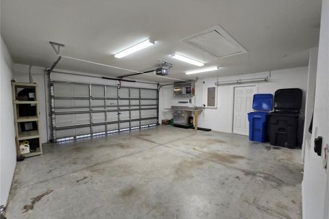 House in Tampa, Florida 3 bedrooms, 194.91 sq.m. № 2234663 - photo 24