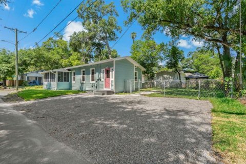 House in Tampa, Florida 3 bedrooms, 103.49 sq.m. № 919014 - photo 24