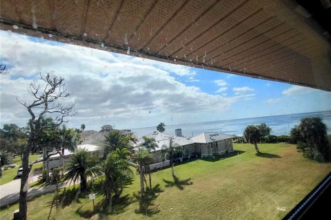 Condo in Tarpon Springs, Florida, 2 bedrooms  № 2303375 - photo 16