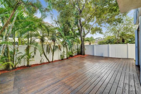 Villa ou maison à louer à Weston, Floride: 4 chambres, 173.91 m2 № 2361731 - photo 21