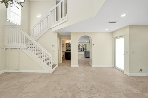 Villa ou maison à louer à Weston, Floride: 4 chambres, 173.91 m2 № 2361731 - photo 30
