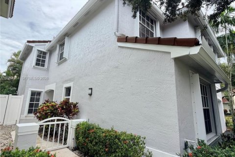 Villa ou maison à louer à Weston, Floride: 4 chambres, 173.91 m2 № 2361731 - photo 5