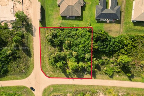 Terreno en venta en Lehigh Acres, Florida № 2015635 - foto 5