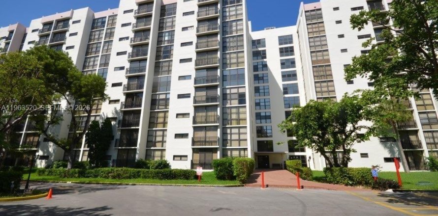 Кондоминиум с 1 спальней в Санни-Айлс-Бич, Флорида № 2025198