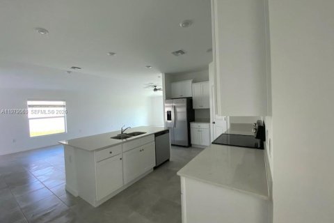 Купить виллу или дом в Форт Майерс, Флорида 4 спальни, № 2046304 - фото 10