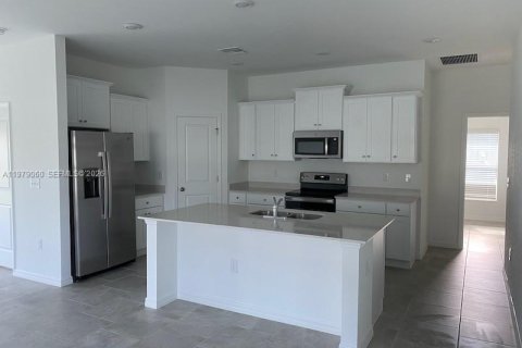 Купить виллу или дом в Форт Майерс, Флорида 4 спальни, № 2046304 - фото 9