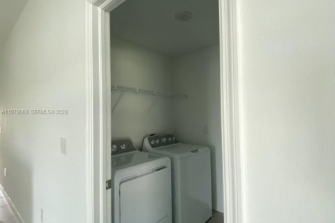 Купить виллу или дом в Форт Майерс, Флорида 4 спальни, № 2046304 - фото 16