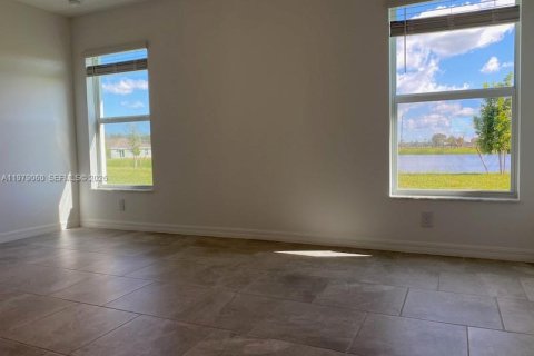 Купить виллу или дом в Форт Майерс, Флорида 4 спальни, № 2046304 - фото 21