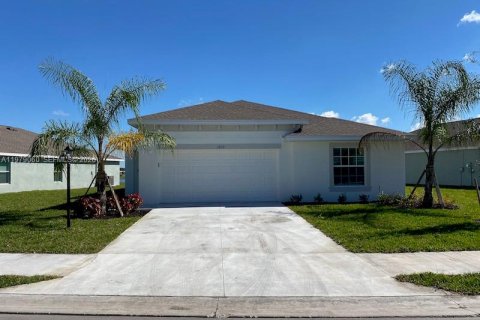 Купить виллу или дом в Форт Майерс, Флорида 4 спальни, № 2046304 - фото 2