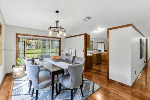 Villa ou maison à louer à Wellington, Floride: 3 chambres, 182.55 m2 № 1962593 - photo 8