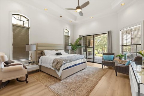 House in Four Corners, Florida 4 bedrooms, 391.49 sq.m. № 1869637 - photo 24